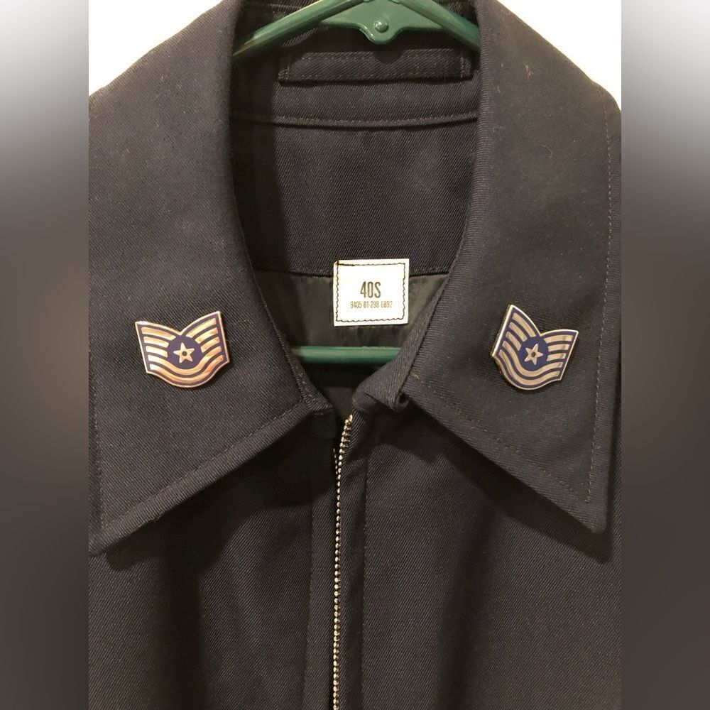VNT Military Bomber Jacket—Metal Pins and Shoulder straps—Unisex lightweight 🔥